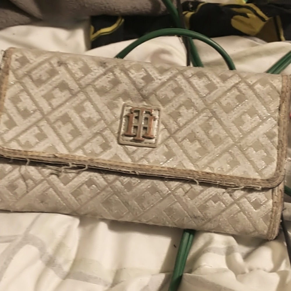 Silver Tommy hilfiger wallet